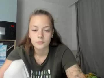 Freechat why_again_me on Chaturbate