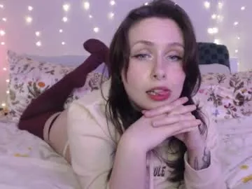 Chaturbate wingardiumleveveosa is Freechat wingardiumleveveosa — Goddess is back & ready to play w/ you xx #goddess #femdom #findom #mommy #natural