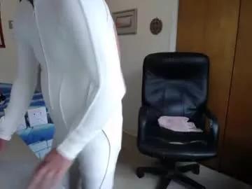 worldlarge on Chaturbate