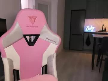 Freechat wowlovie666 on Chaturbate