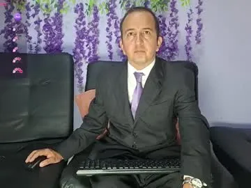 yazfore — Goal: full nude  #daddy #cum #dilf #mature #athletic