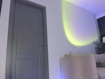 yours_meyy on Chaturbate