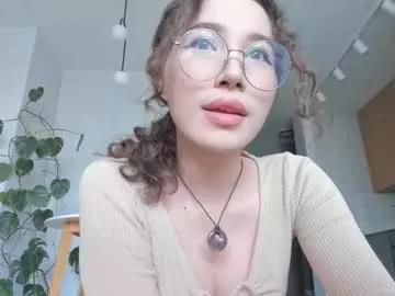 Try Yours_meyy, she wants to masturbate for you yours_meyy from Chaturbate