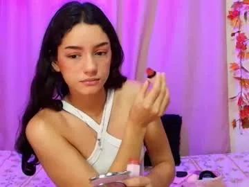 yoursexy18lover from Chaturbate