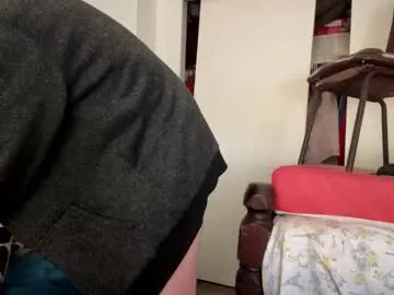 ywbrsnow — Shhhh #shaved #uncut #horny #teen  [88 tokens remaining]