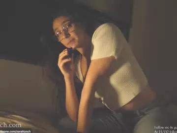 Freechat zarahlynch on Chaturbate