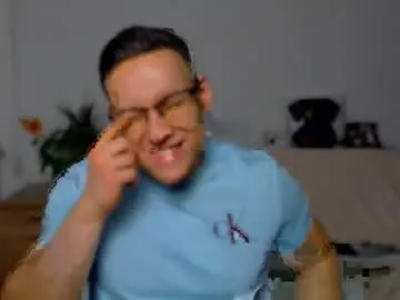 Freechat zeinmiracles on Chaturbate