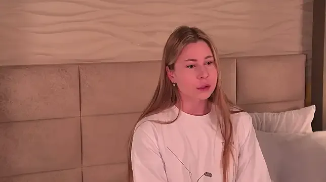 -SaraBlack- — tease my pussy with a dildoooOOO