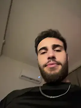 StripChat 2HARDKURT is Freechat 2HARDKURT — Spit on cock and masturbate 5 min