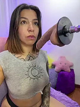 StripChat _antonella_dreamss is Freechat _antonella_dreamss — Clamp boobs