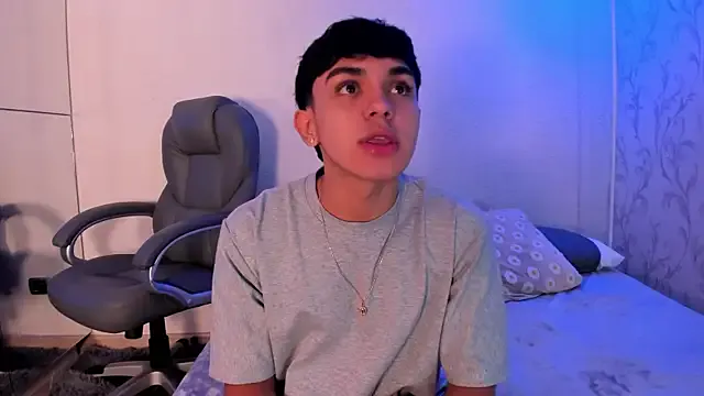 _TaylorBlack on StripChat