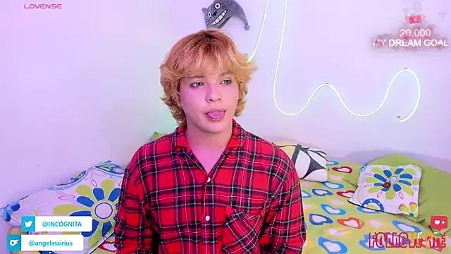 adam_angelssss on StripChat