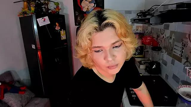 adam_angelssss from StripChat