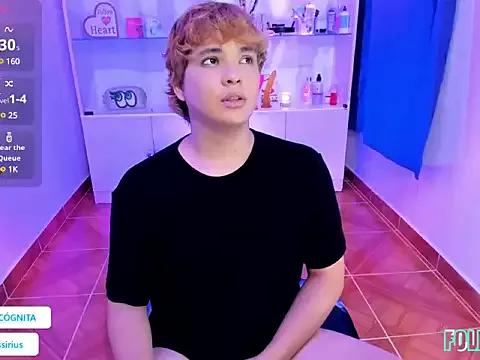 adam_angelssss on StripChat