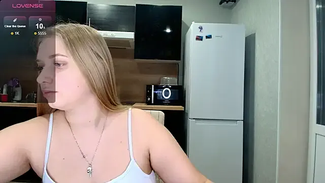 Adr1ana_ — pinch one nipple