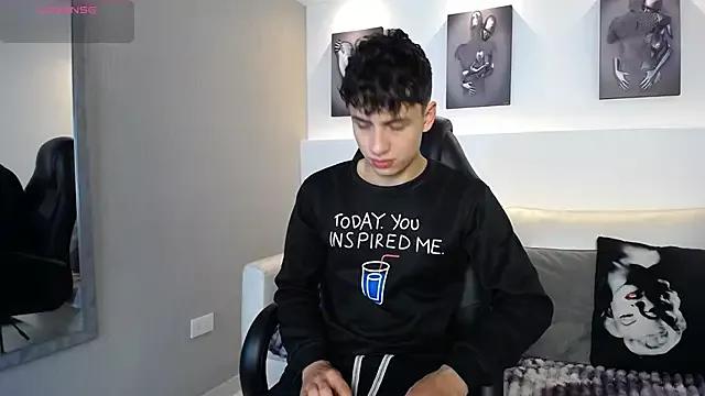 AdrianRinaldi from StripChat