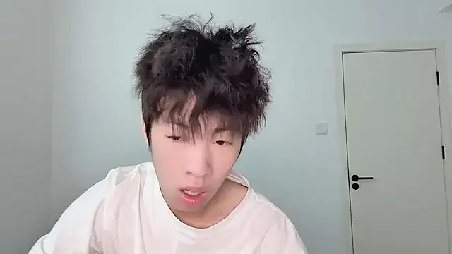 afahyu — Exposing an erect penis