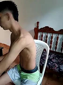 Alayn_sexy_ayes on StripChat