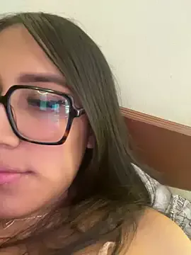 AleFantasy000001Peru — Dedos dentro la pussy