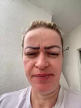 Freechat Alerquinasc on StripChat