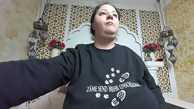 AleshaArabian on StripChat