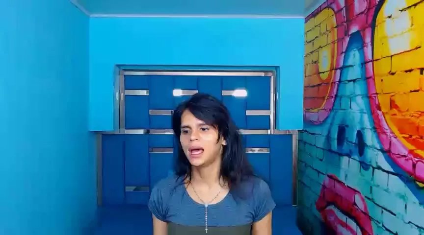 Freechat alessa_brown74 on StripChat