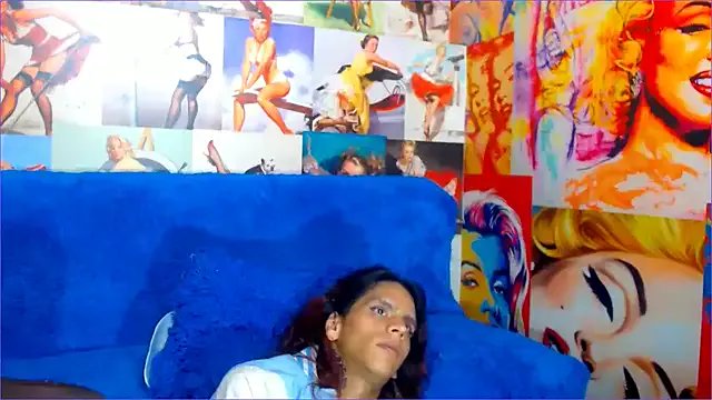 Freechat alessa_brown74 on StripChat