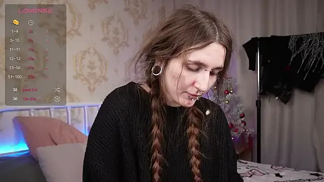 Alice_Goth — top off