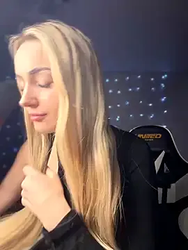 alicebedroom — finger in anal