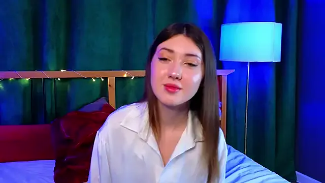 AliceZimmer — hands under top? ;p