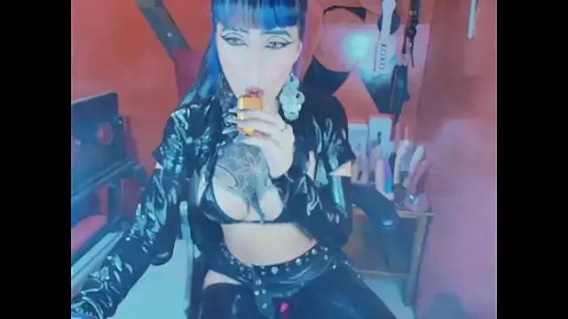 Discover AlissaPeachx, she wants to masturbate for you AlissaPeachx from StripChat