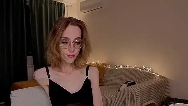 amber_quell_here — naked