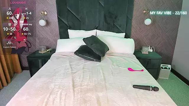 Sexy Amy_Hall wants you to fuck their body now Amy_Hall from StripChat