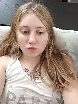 AnastasiaSky19 from StripChat