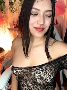 AngellaMoraa on StripChat