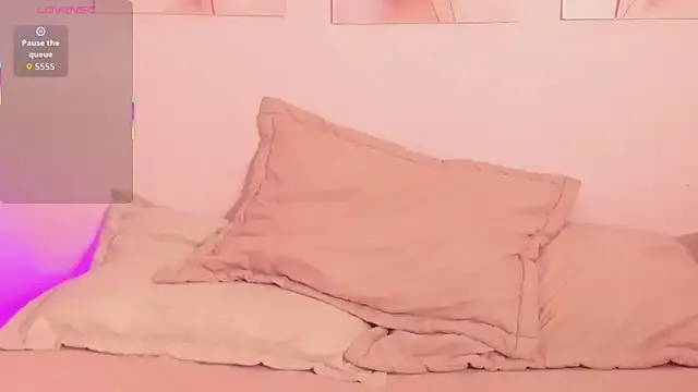 anicarter — Cameltoe in doggy  pose 