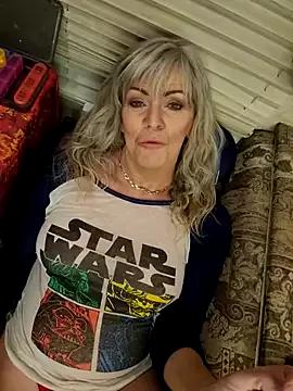 annika_lately on StripChat 