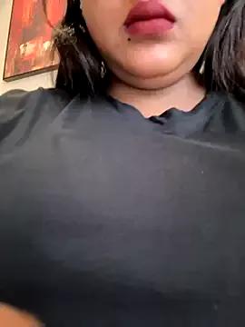 Anshi_qeen on StripChat