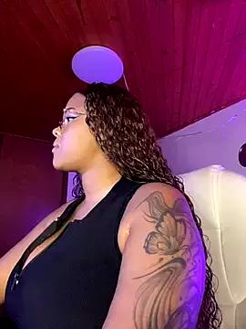 Antonella_boobss on StripChat