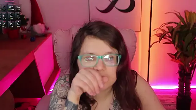 Ariell_Mini — topless 5 minutes