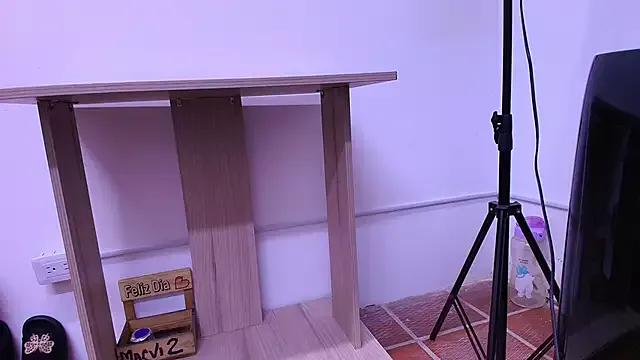 Freechat arl_chloee on StripChat