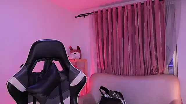 ashleyvalirya — Messy boobsjob with oil