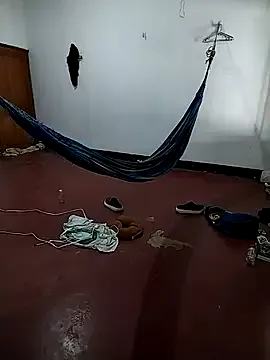 attractive-sexx — Crame on the Brody