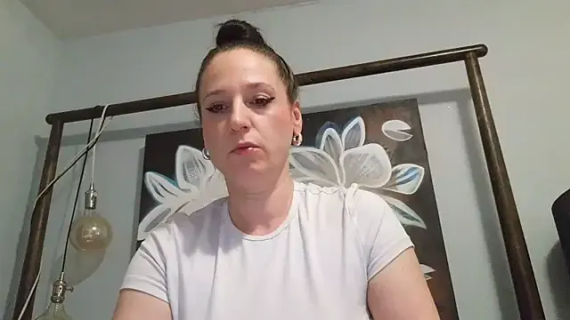 Audrey_Kira