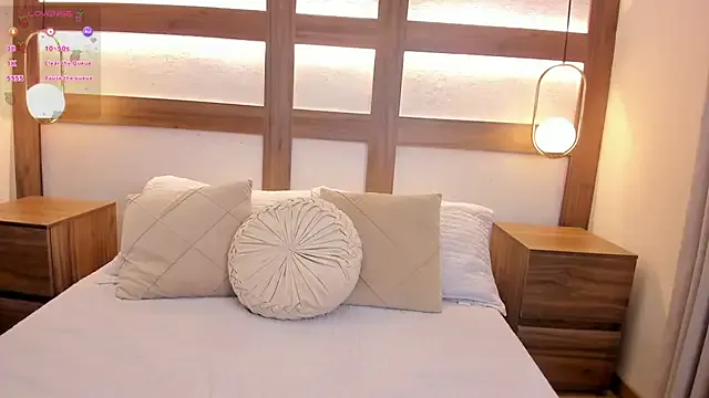 Aurea_Silk — Dancing in my wet panties