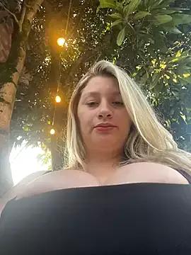 Explore Aurora_coldd, she wants to masturbate for you aurora_coldd from StripChat