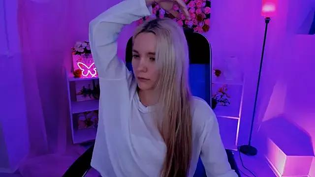 AuroraWrenfield on StripChat