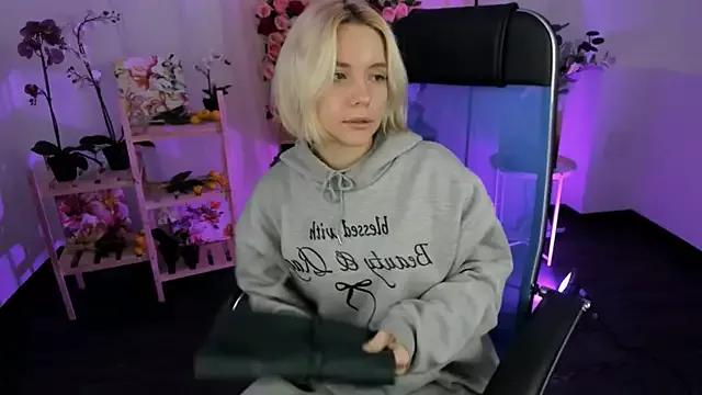 AuroraWrenfield from StripChat