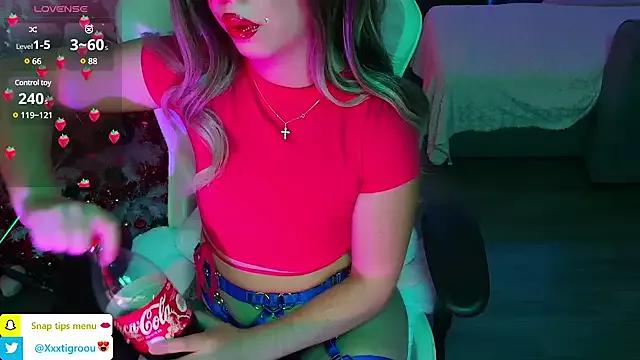 Autumn_Nighht on StripChat