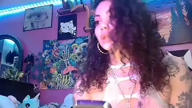 Freechat Av3ryyBe3 on StripChat